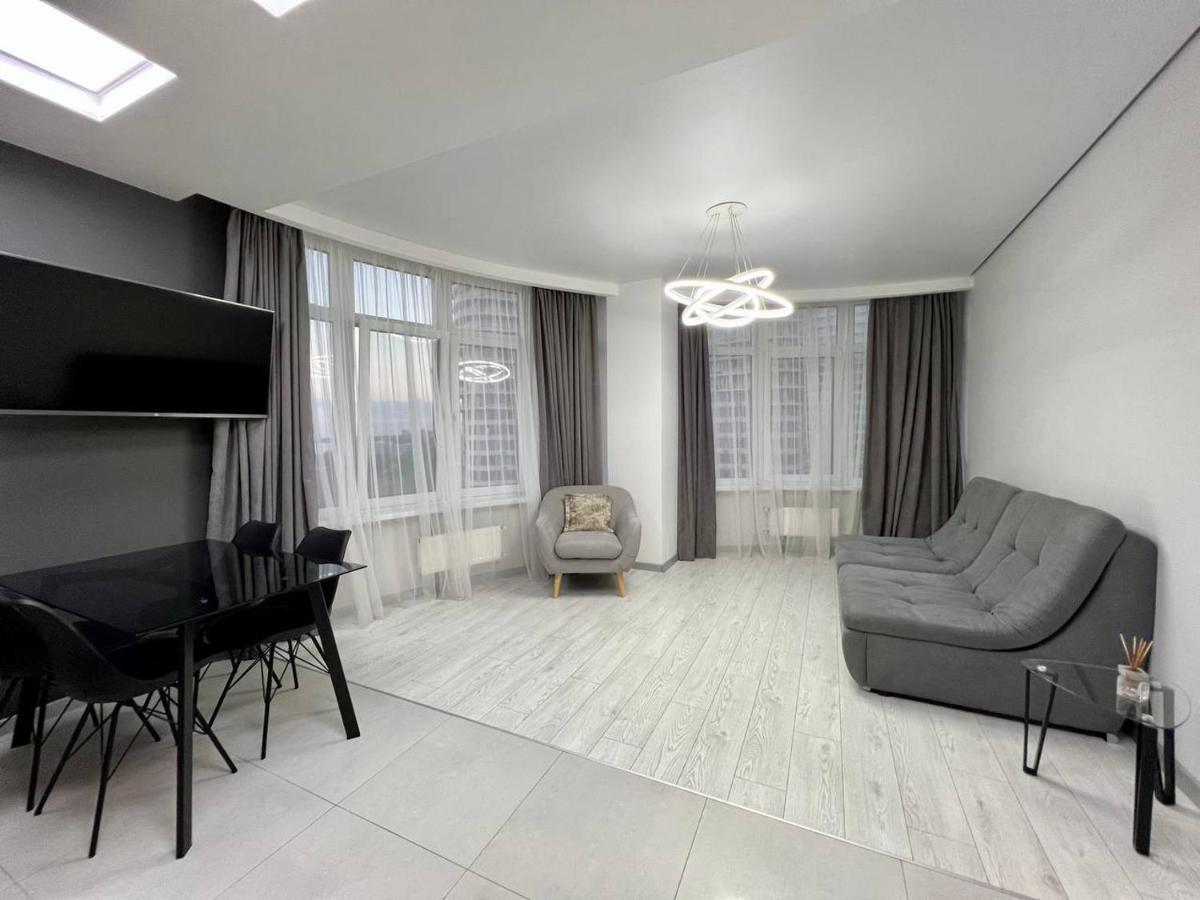 44 Pearl Stylish 1-Bedroom Apartment Odesa Exterior foto